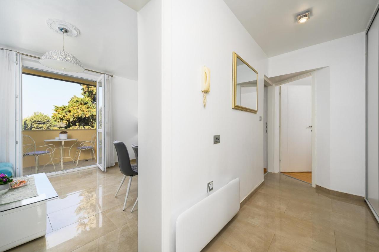 Premium Peschiera *